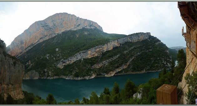 Randonnée au Congost de Mont-Rebei : panorama sur la rivière Noguera Ribagorçana vue du 1er "escalera" - Aragon/Catalogne - Espagne