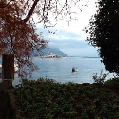 MONTREUX ...