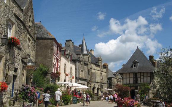 La petite ville de Rochefort en Terre.