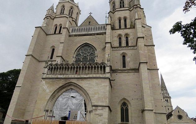 Dijon en Cote d'Or -1