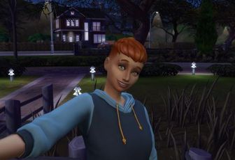 April Fauvel participe à l'évènement de la Faucheuse