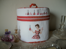 Trousse pour les coquettes.