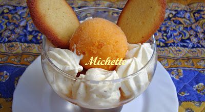 Sorbet et oreillon à l'abricot, langue de chat, mousse au chocolat blanc