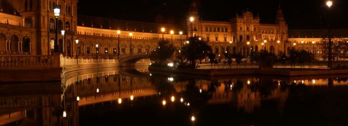Plaza de España by night, Séville