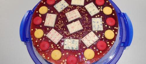 Bavarois mousses framboise / chocolat blanc vanille et sa génoise à la pistache