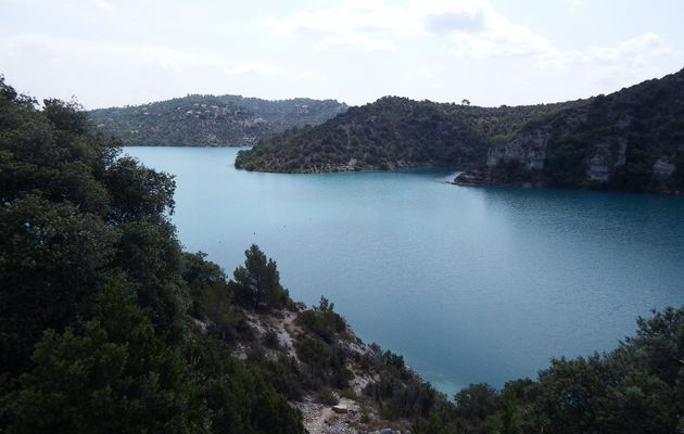 le lac d'Esparon dept 04