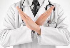 474. Quand il sort par la porte, il rentre par la fenêtre