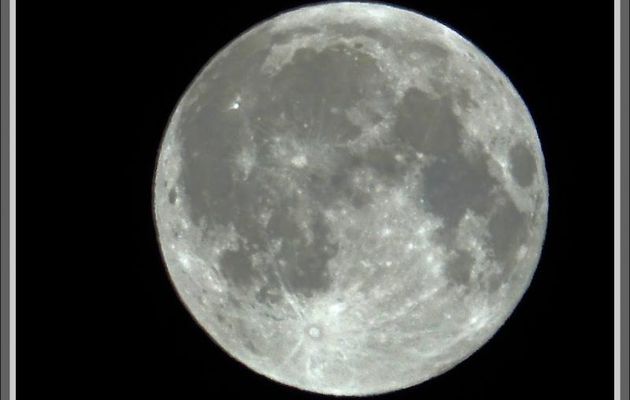 Madame la Lune : éclipse du 16/05/22, une occasion ratée à cause de l'Artigue Gélade qui l'a ...éclipsée - Lartigau - Milhas - 31 
