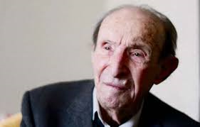 * Un excellent anniversaire au Compagnon Guy Charmot 