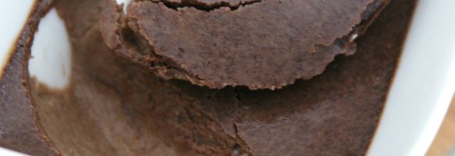 Petites crèmes au chocolat noir