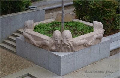 Quartier de la Défense : "La Danse" de Shelomo Selinger