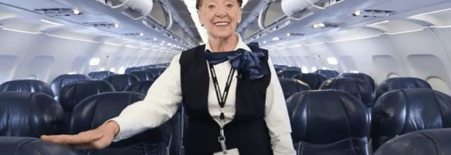 Hôtesse d'American Airlines