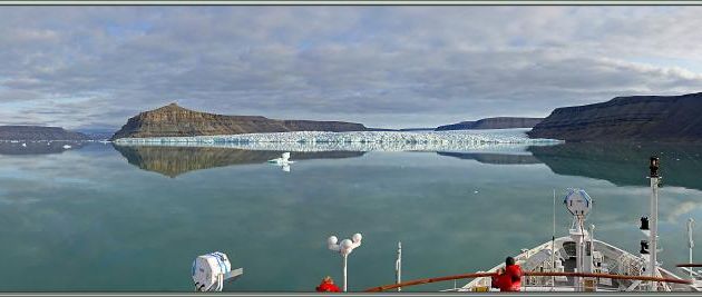 Panoramas aux reflets parfaits - Croker Bay - Devon Island - Nunavut - Canada