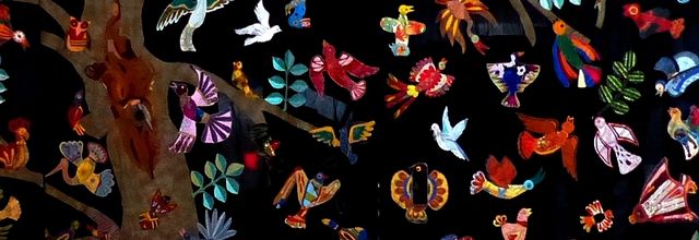 Metz / L'arbre de vie habité par des oiseaux multicolores à Creativa 2014...