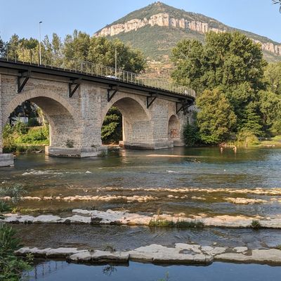 le village de Creissels - (Millau)