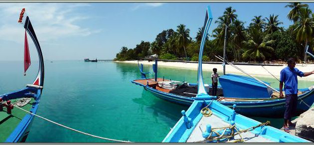 Dhonis à Mandhoo - Atoll d'Ari - Maldives
