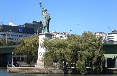 L'Île aux Cygnes : statue de la Liberté
