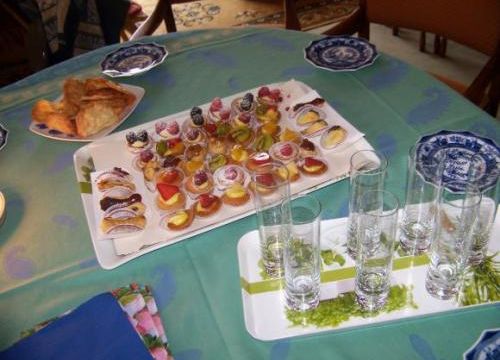 Le son des verres (surtout en cristal).