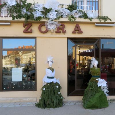 Des sculptures végétales  ont fait l'admiration des passants à Châtillon-sur-Seine...