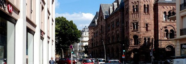 Metz / Au cœur du quartier Impérial 1/3...