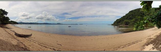 Vue panoramique de la plage du Sakatia Lodge - Nosy Sakatia - Madagascar