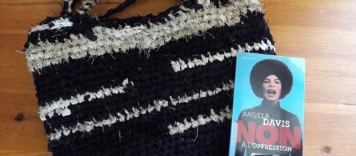 Un sac en traphilo noir