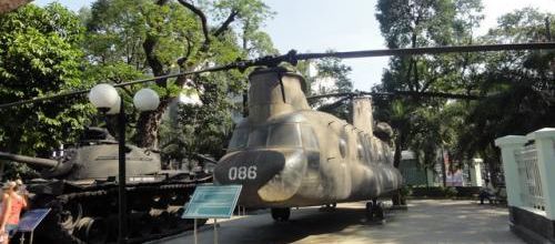 27 février: Visite d'Ho Chi Minh, le musée de la guerre, le marché, la pagode de Jade.
