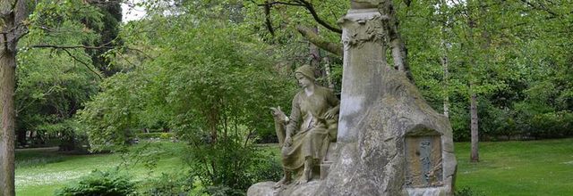 Jardin du Luxembourg : Monument à Ferdinand Fabre par Laurent Marqueste 