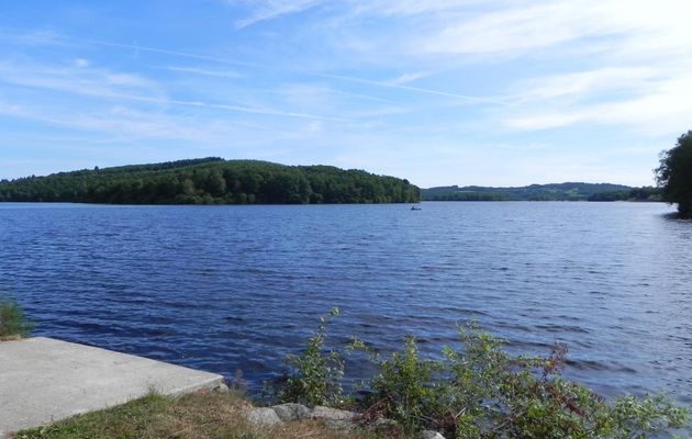 au lac de Vassiviere