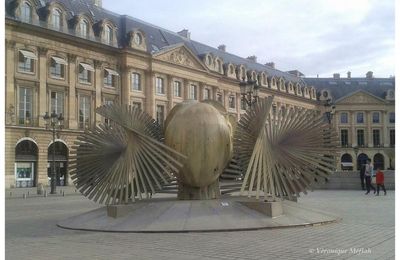 Exposition Manolo Valdès Place Vendôme, Paris 1er : La Diadema