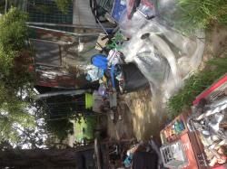 Mini squat de plein air à Aix - âme sensible s'abstenir Spécial confinement - Archives inédites