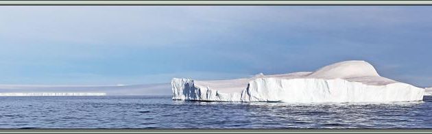 Photos panoramiques sur des icebergs tabulaires d'Antarctic Sound - Vers Gourdin Island - Péninsule Antarctique