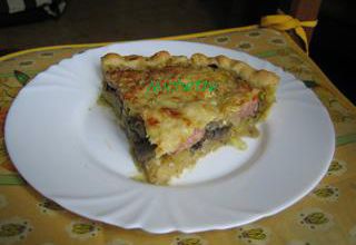 Tarte champignon, poireau, p de terre et saucisson de Lyon