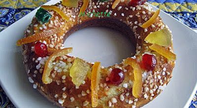 Brioche en couronne aux fruits confits