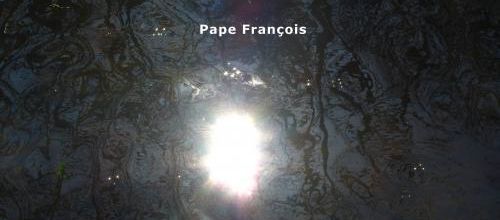 Poser un geste d'amour. Citation du Pape François