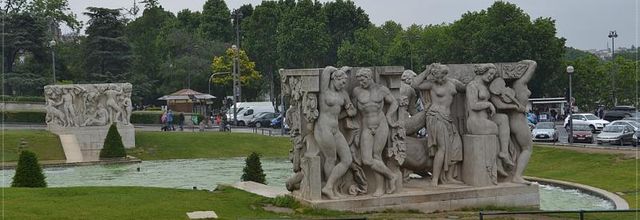 Jardins du Trocadéro : "La joie de vivre" de Léon Ernest Drivier
