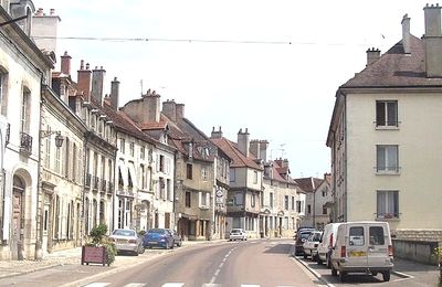 Les rues de Châtillon sur Seine: La rue du Bourg