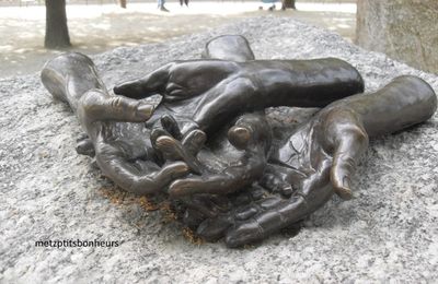 Citation: Tous des humains!