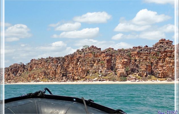 23 septembre 2022, matin : après un beau lever de soleil, nous arrivons en vue de la zone de King George River - Baie de Koolama - Oombulgurri - Kimberley - Australie
