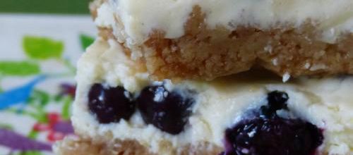 Bouchées de cheesecake légères au citron et aux myrtilles