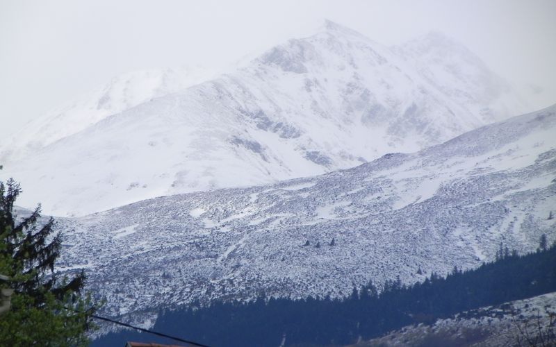 le lac de Payolle dans les Pyrénnées en Avril 2012