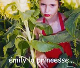 Emily la princesse... 2005. HD.