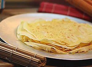 Crêpes allégées: préparation de la pâte