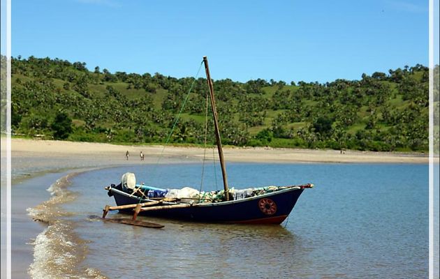 Ambaramidada : un village de pêcheurs bien protégé au fond d'une belle baie - Grande Mitsio - Madagascar