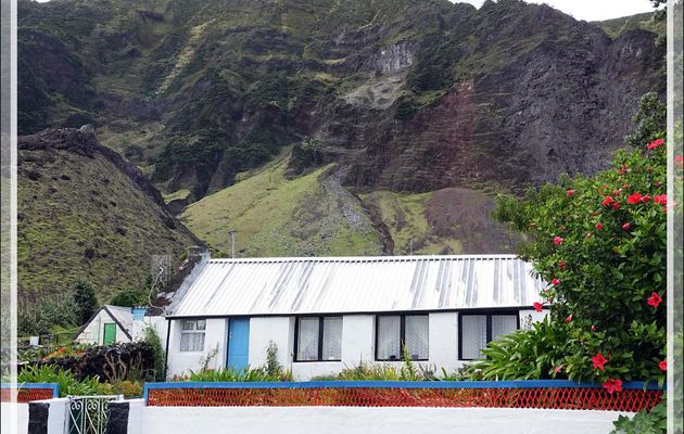 Quelques vues du petit village - Edinburgh of the Seven Seas - Tristan da Cunha