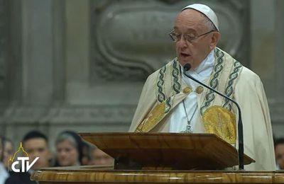 Au terme de l’année 2016, le pape défend les jeunes
