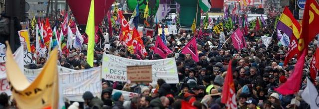Contre la réforme des retraites, on continue la lutte : en grève et dans la rue le 10 décembre !