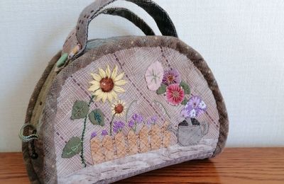 petite pochette ; tissus et montage Japonais.