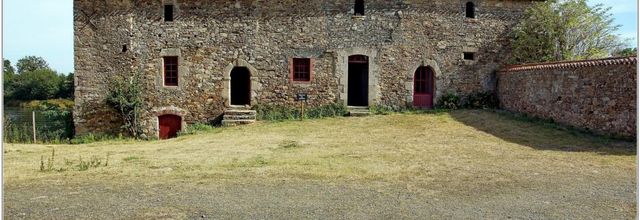 85 . Vendée - Saint Martin des Noyers (3) - Château de la Grève 3