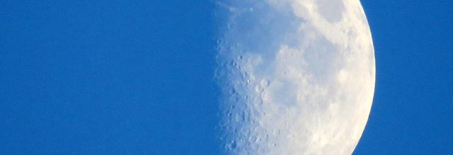 la lune ... avec mon bridge Canon